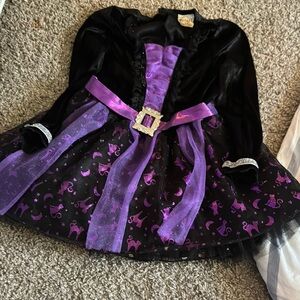 Witch costume